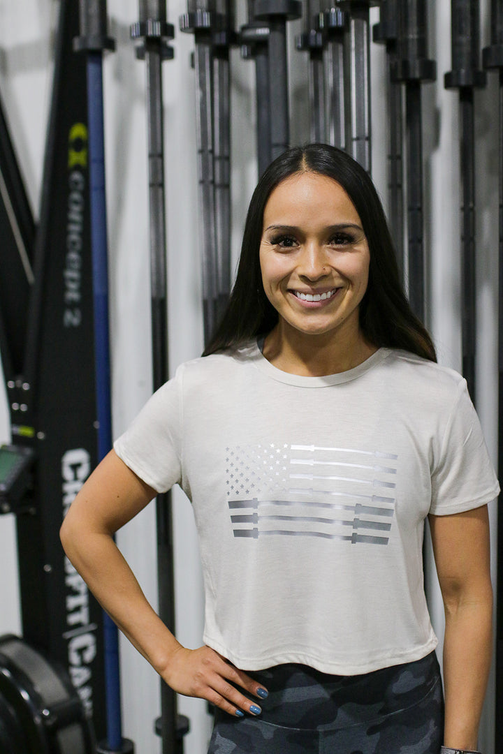 Barbell Flag Women's Cropped Tee